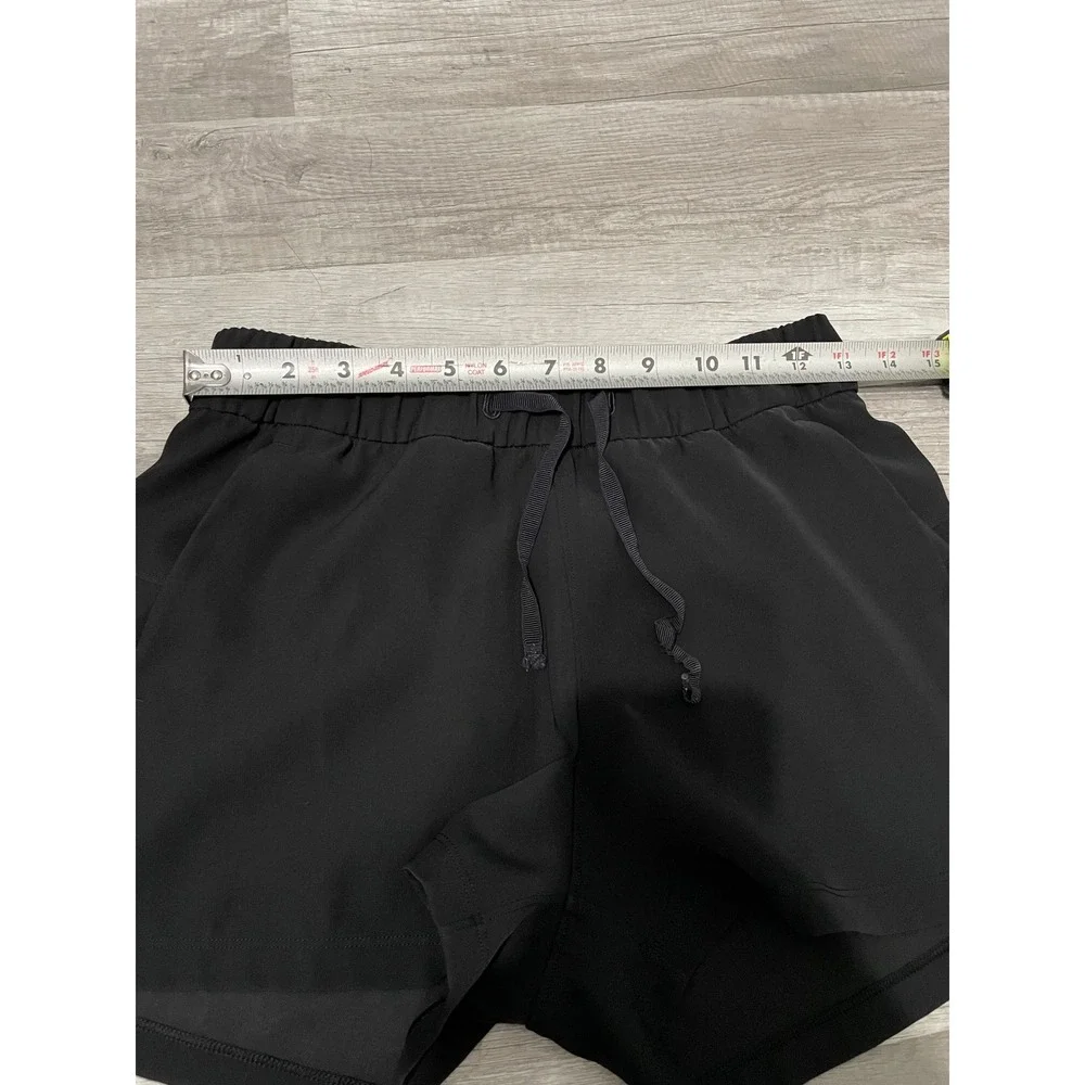 Lululemon Hotty Hot Shorts Size 4 Black Drawstring Side Pockets